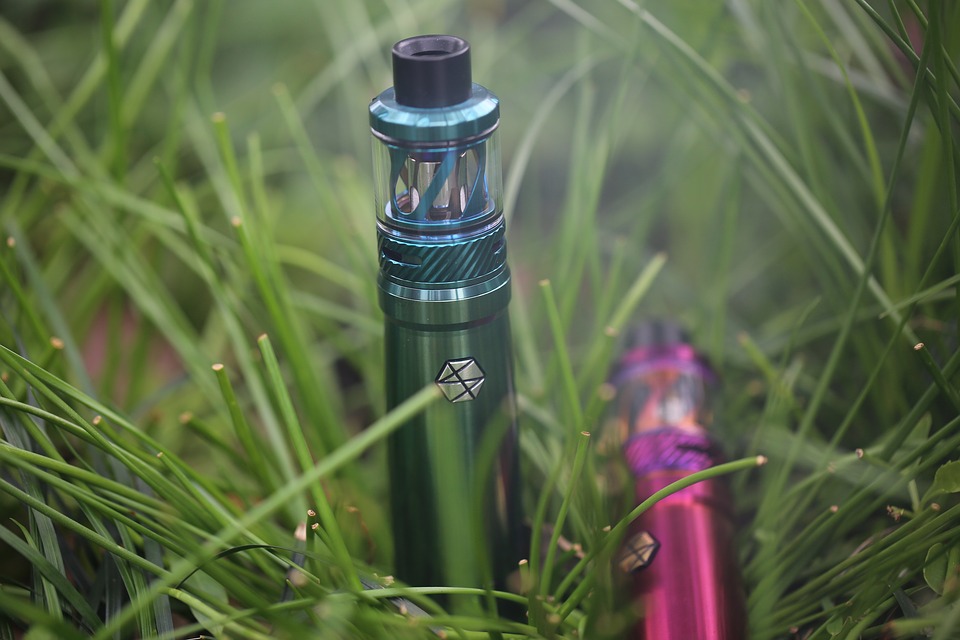 two vape pens 